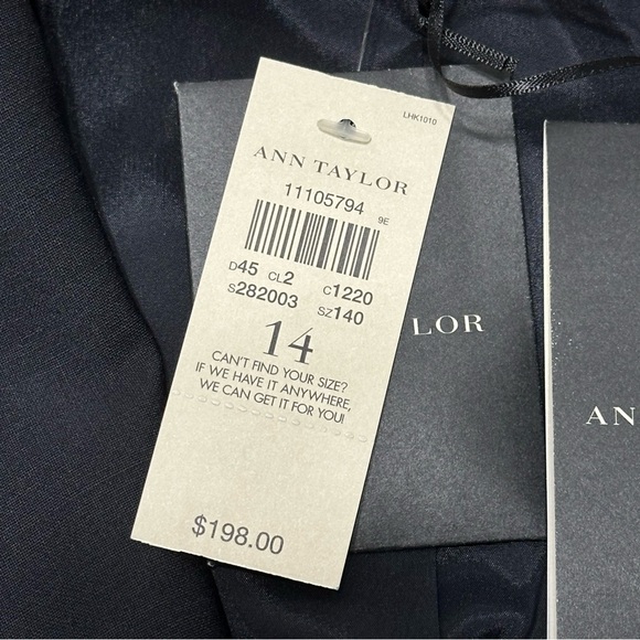 Ann Taylor NWT The One-Button Sophia Blazer in Midnight Blue Tropical Wool - Picture 10 of 12